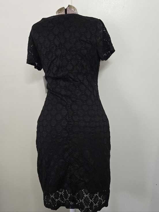 Isaac Mizrahi Black Lace Short-Sleeve Mini Dress Size Medium - Picture 2 of 6